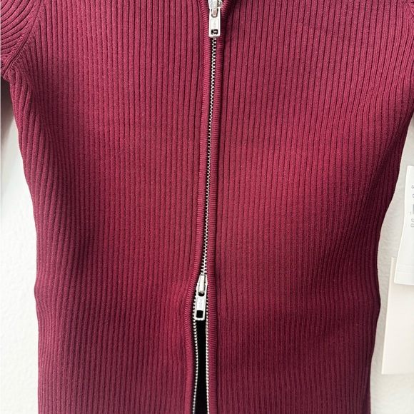 Good American Maroon Ribbed Zip-Up Top - Picture 2 of 3
